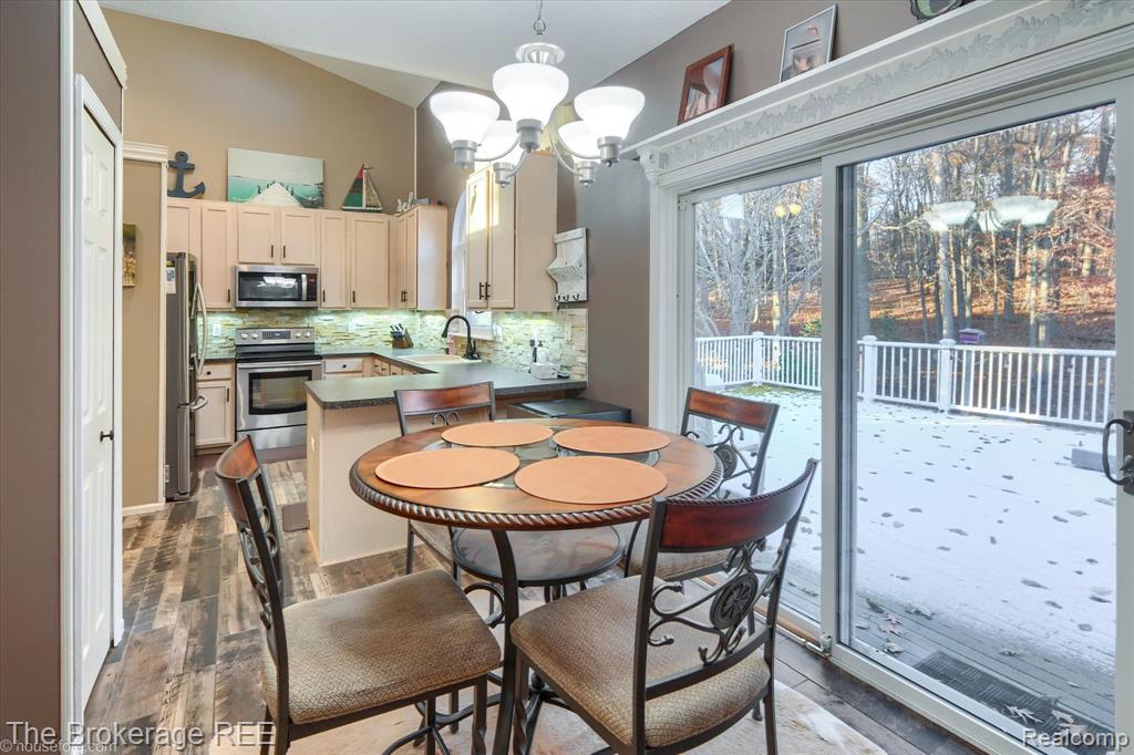 2653 Ravine Side North Howell, MI 48843 - Photo 26 of 67 Gallery Image 26
