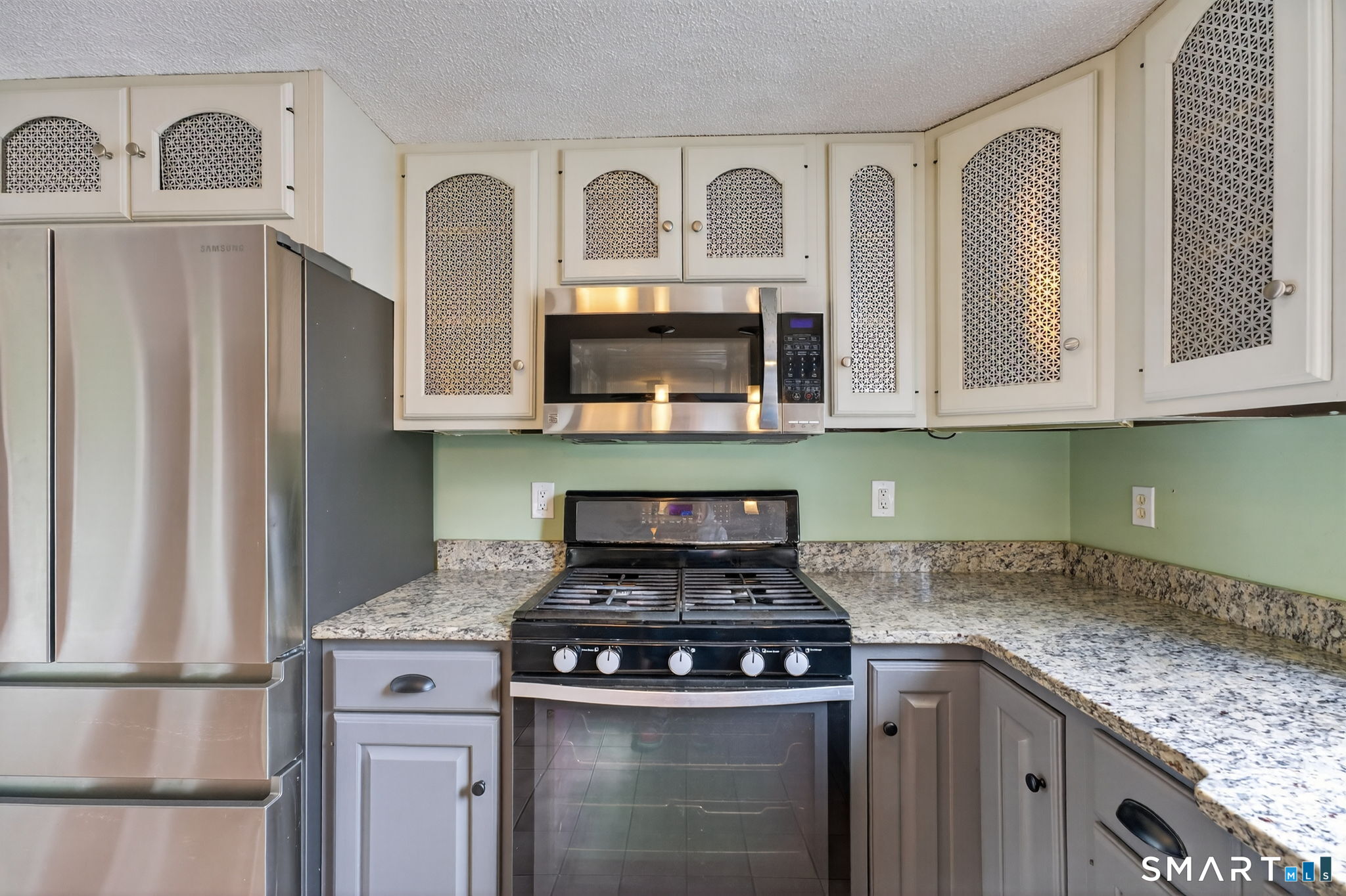 8 High Street Wallingford, CT 06492 - Photo 6 of 35