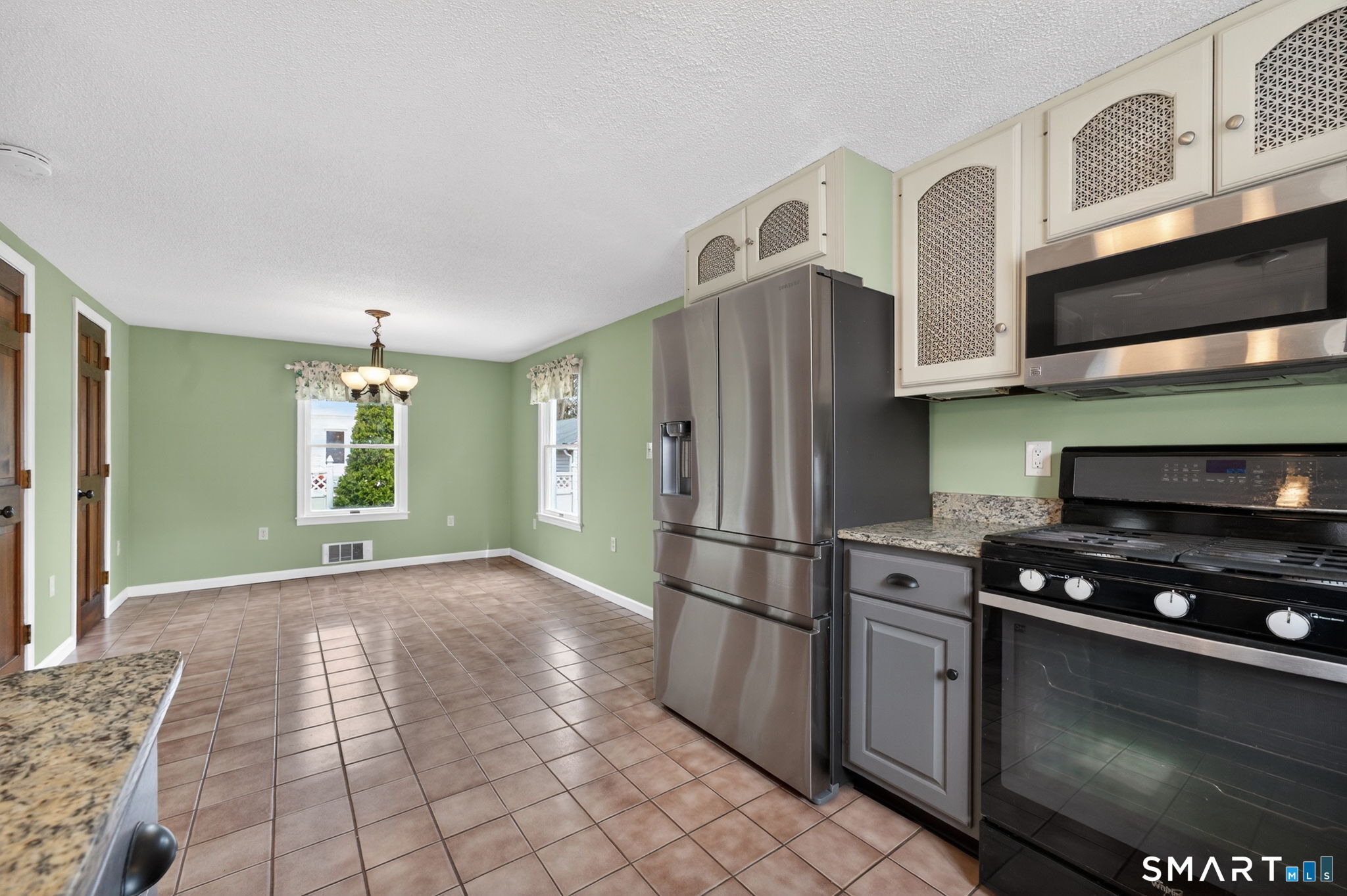 8 High Street Wallingford, CT 06492 - Photo 7 of 35