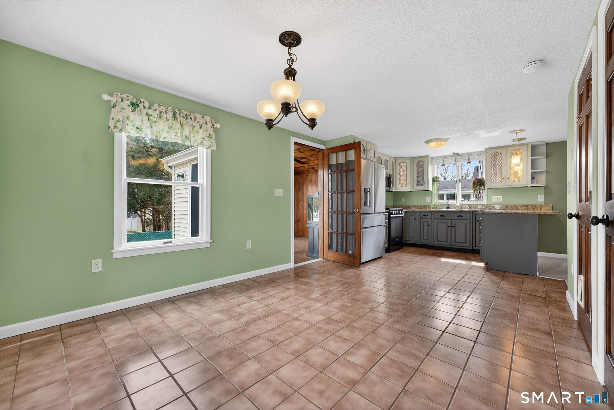 8 High Street Wallingford, CT 06492 - Photo 9 of 35