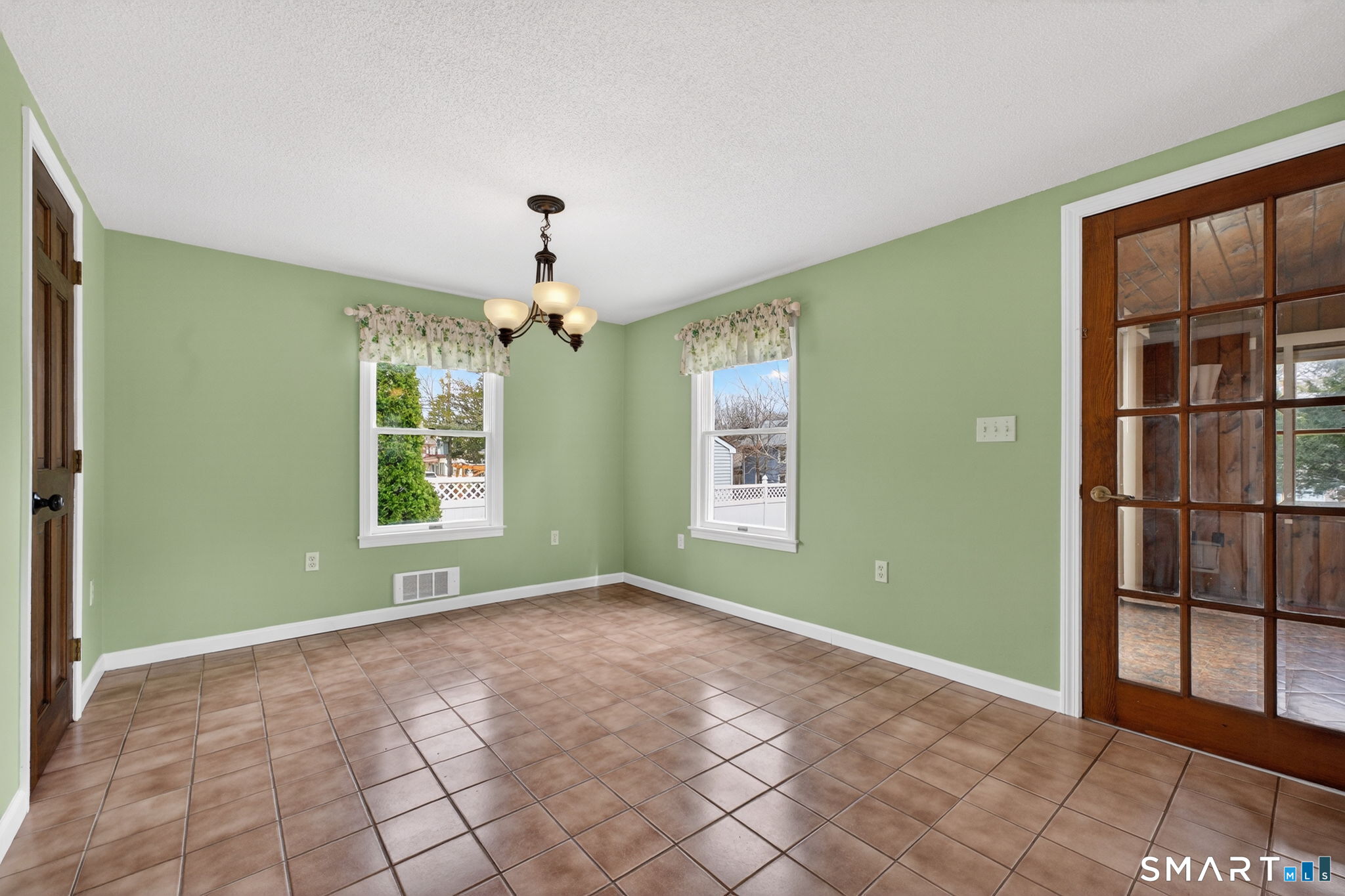 8 High Street Wallingford, CT 06492 - Photo 10 of 35