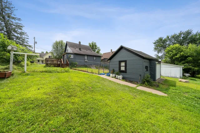 $170,000 | 407 3rd Avenue, Osceola, WI 54020