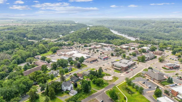 $170,000 | 407 3rd Avenue, Osceola, WI 54020