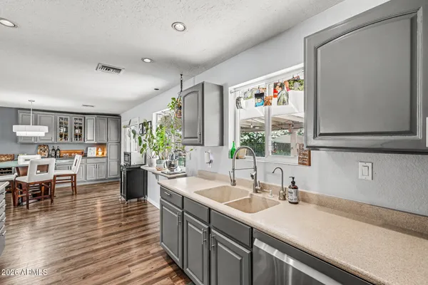 $590,000 | 3027 East Yucca Street, Phoenix, AZ 85028