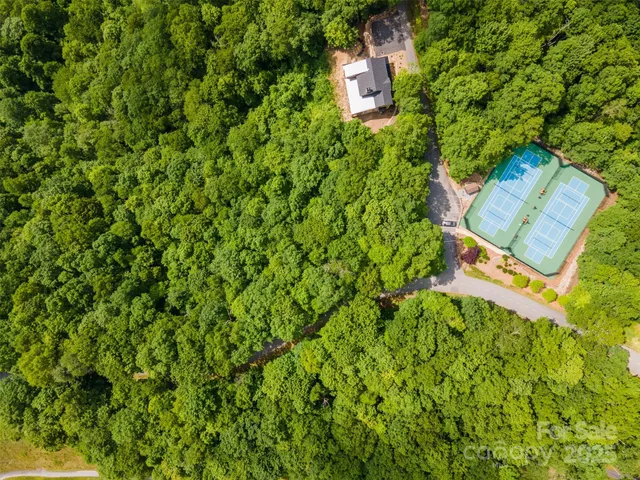 $299,999 | 627 Steeplebush Court, Glenville, NC 28736