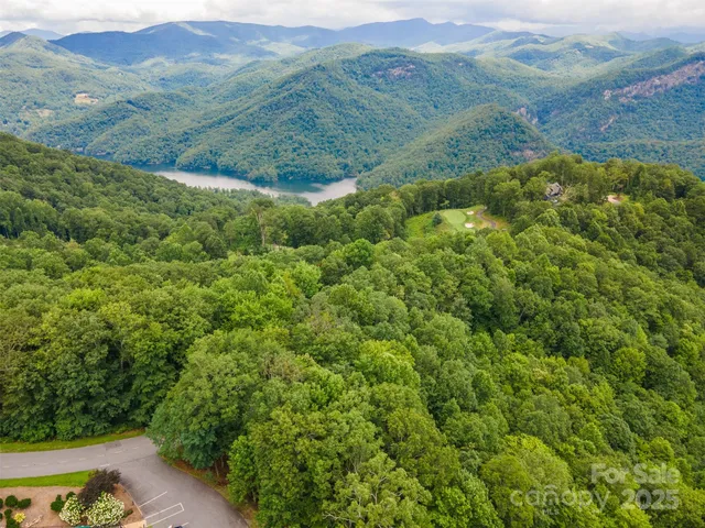 $299,999 | 627 Steeplebush Court, Glenville, NC 28736