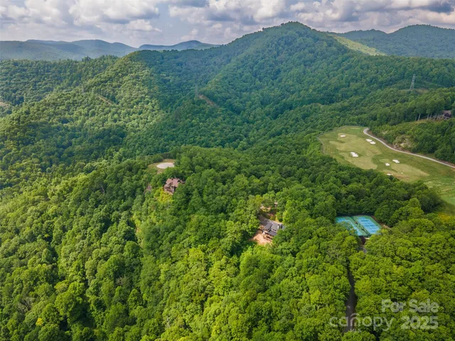 $299,999 | 627 Steeplebush Court, Glenville, NC 28736