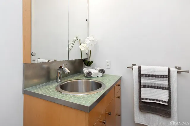 a close view of sink and tap