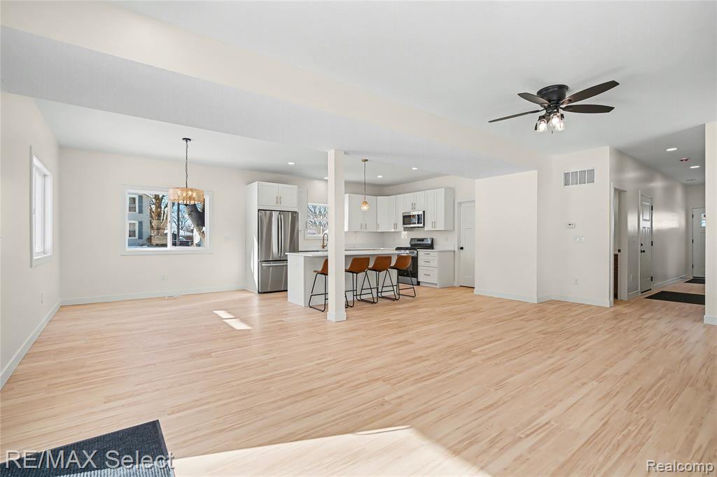 408 3rd Street Fenton, MI 48430 - Photo 13 of 69 Gallery Image 13