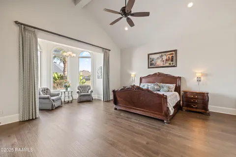 $1,200,000 | 1002 The Lake Drive, Broussard, LA 70518