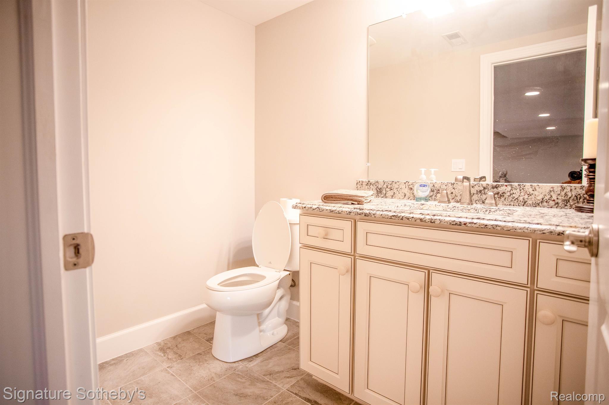 5470 Woodfall Road, Unit 1 Clarkston, MI 48348 - Photo 48 of 60 Half Bath