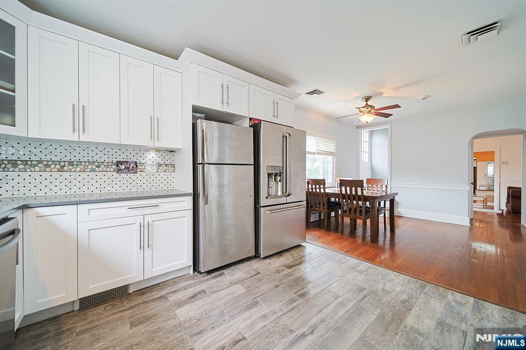586 Hillside Street Ridgefield, NJ 07657 - Photo 24 of 46