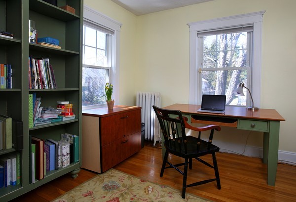8 Maple Road Wellesley, MA 02481 - Photo 5 of 9