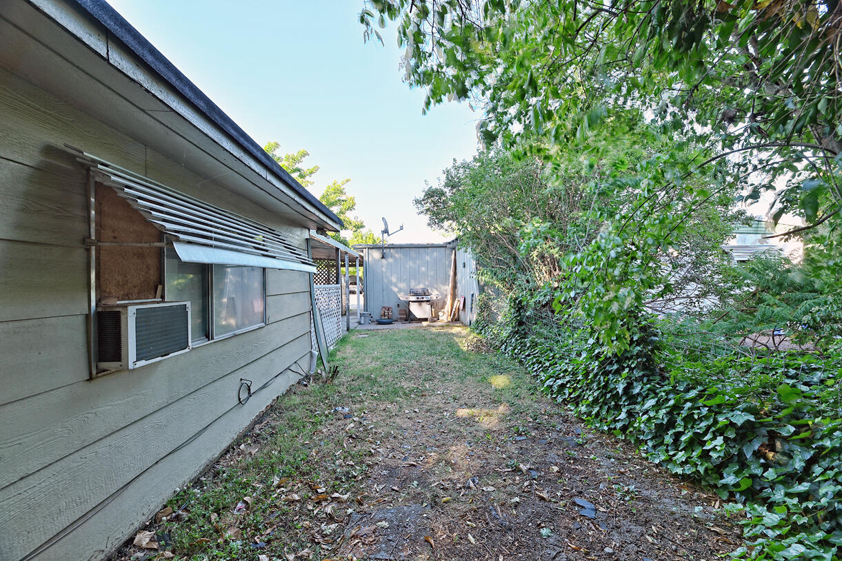 2252 Table Rock Road, Unit SPC 130 Medford, OR 97501 - Photo 13 of 18 DSC_0998
