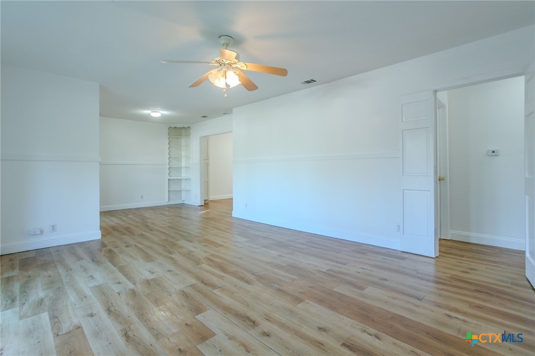 1809 South 13th Street Temple, TX 76504 - Photo 2 of 27