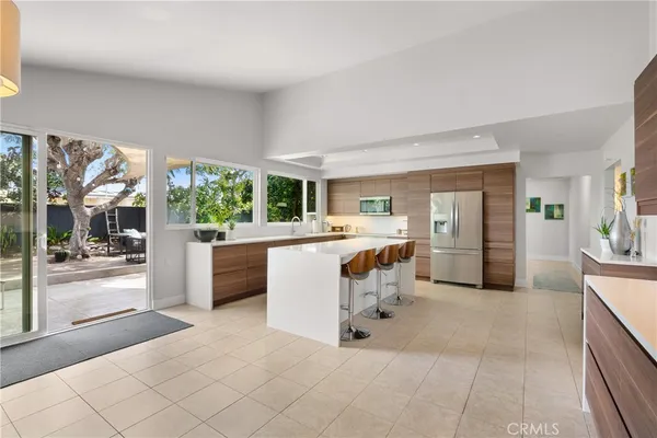 $1,599,888 | 20442 Harbor Isle Lane, Huntington Beach, CA 92646