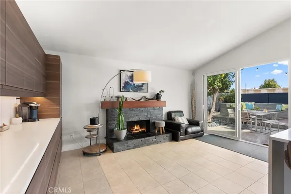 $1,599,888 | 20442 Harbor Isle Lane, Huntington Beach, CA 92646