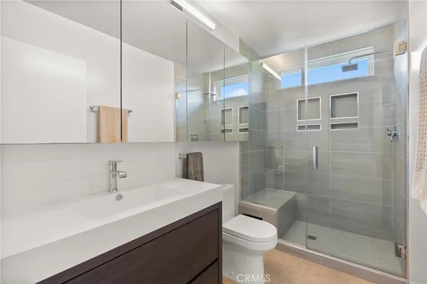 $1,599,888 | 20442 Harbor Isle Lane, Huntington Beach, CA 92646