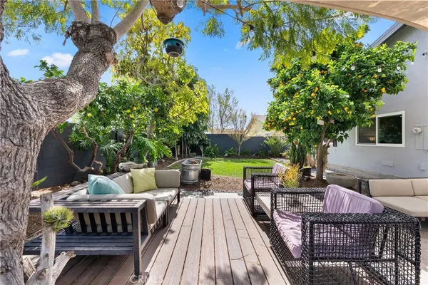 $1,599,888 | 20442 Harbor Isle Lane, Huntington Beach, CA 92646