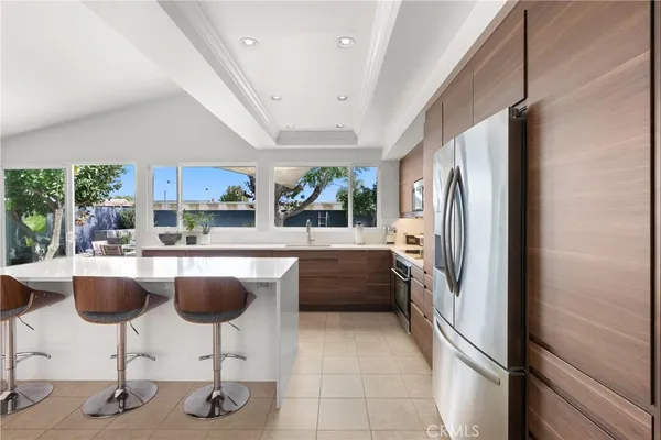 $1,599,888 | 20442 Harbor Isle Lane, Huntington Beach, CA 92646
