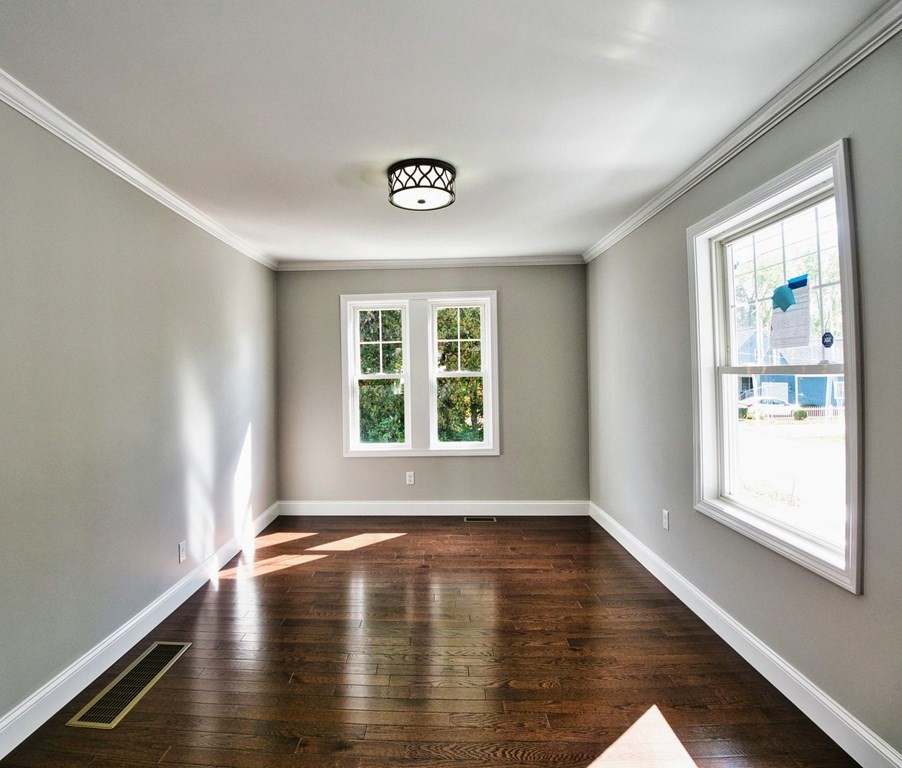 934 Wilson Road Fall River, MA 02720 - Photo 11 of 26 Gallery Image 11