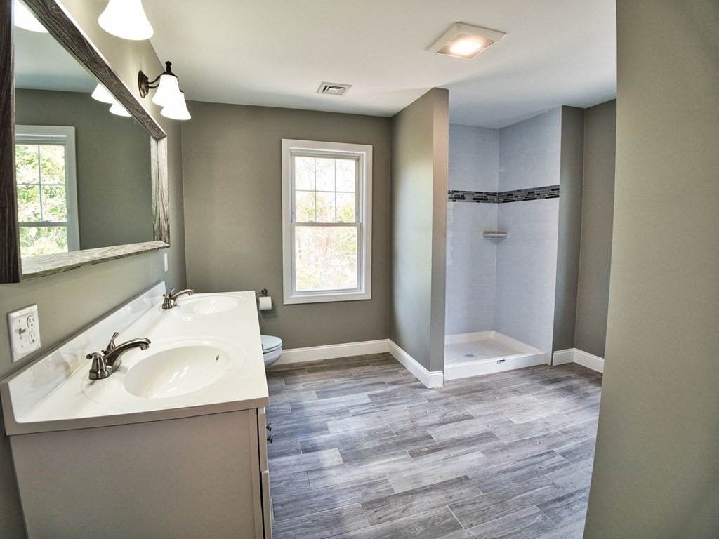 934 Wilson Road Fall River, MA 02720 - Photo 18 of 26 Gallery Image 18