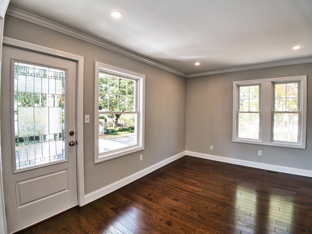 934 Wilson Road Fall River, MA 02720 - Photo 9 of 26 Gallery Image 9