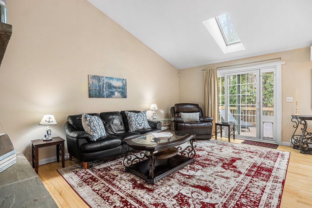 175 Old Post Road Barnstable, MA 02632 - Photo 2 of 28