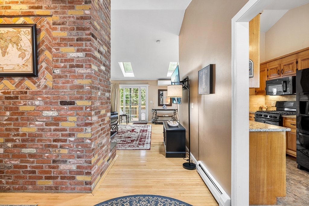 175 Old Post Road Barnstable, MA 02632 - Photo 4 of 28