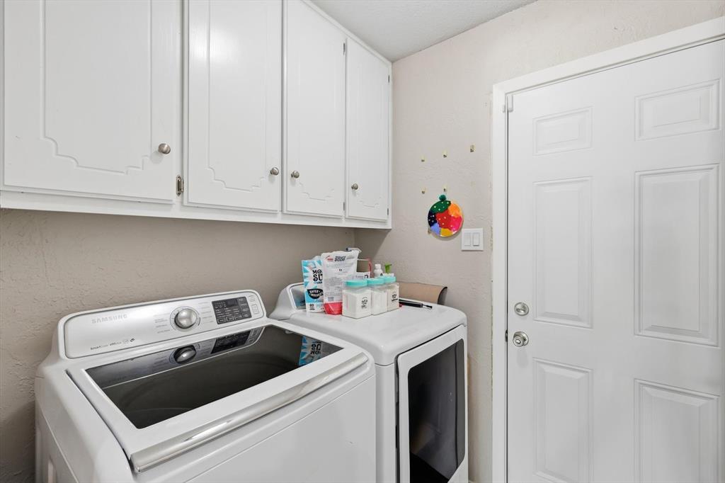 2413 Meadow View Bedford, TX 76021 - Photo 16 of 39