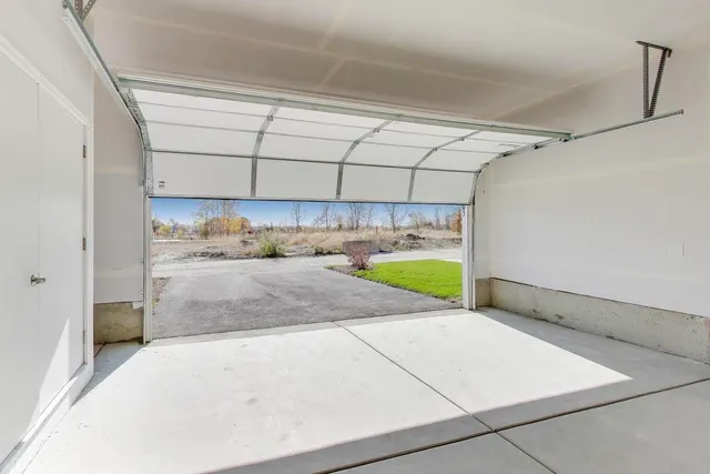 $399,900 | 1003 Celebration Drive, Aurora, IL 60504