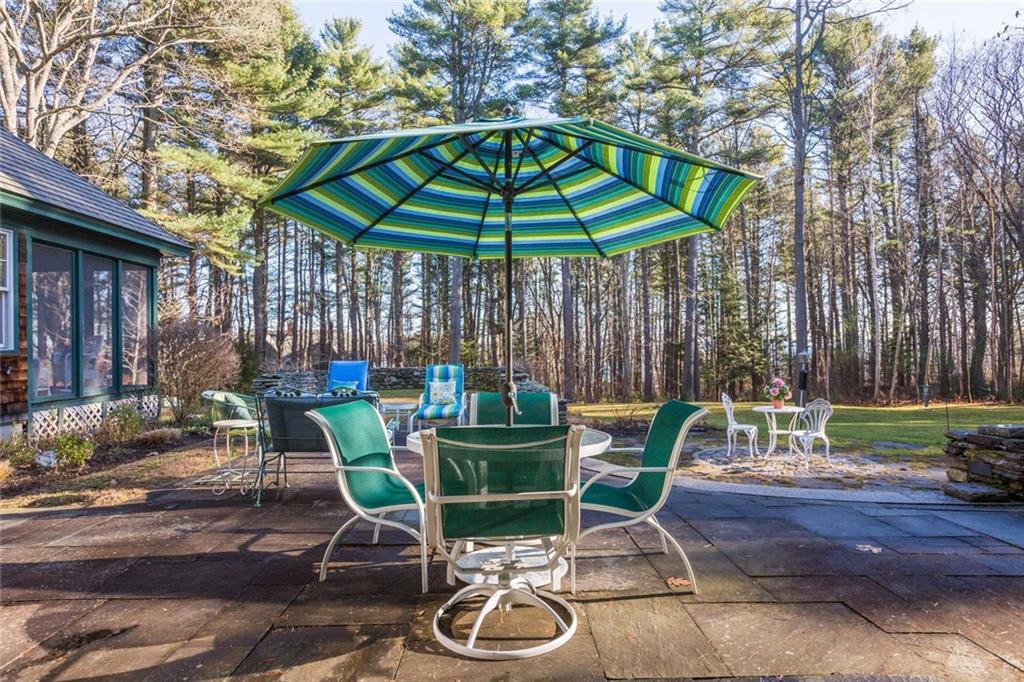 6 Russell Road Cumberland Foreside, ME 04110 - Photo 5 of 34 Photo