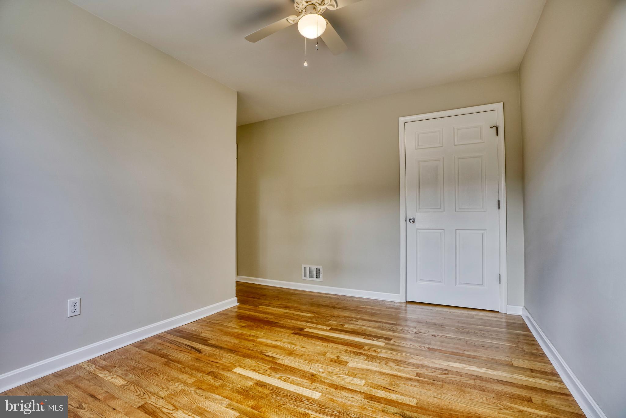5102 Fredcrest Road Baltimore, MD 21229 - Photo 28 of 38 Gallery Image 28