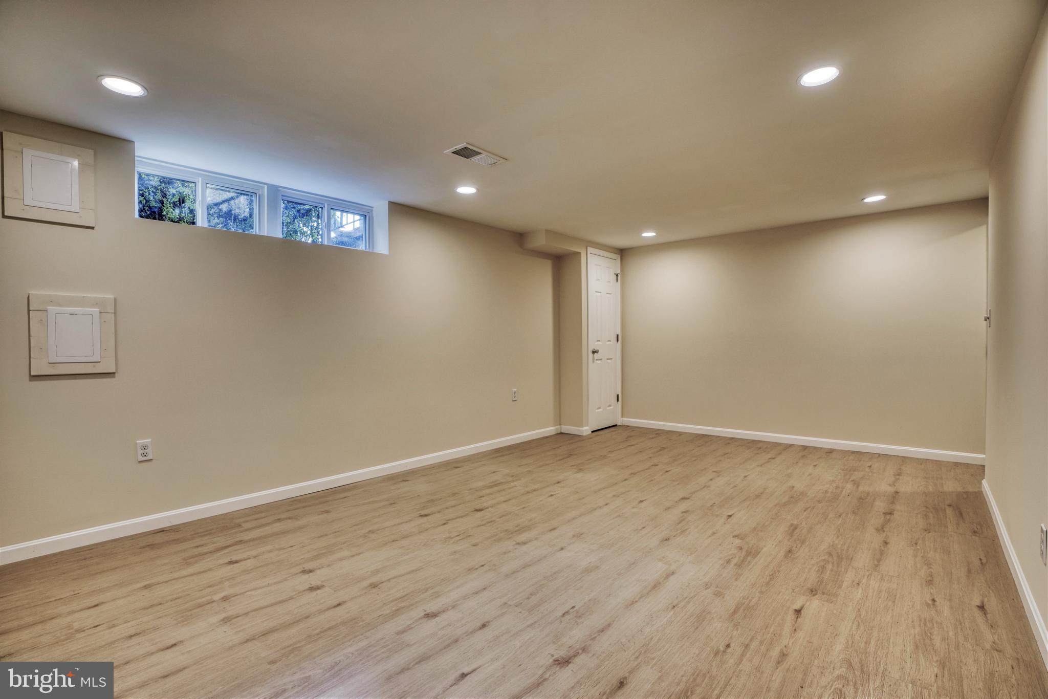 5102 Fredcrest Road Baltimore, MD 21229 - Photo 32 of 38 Gallery Image 32