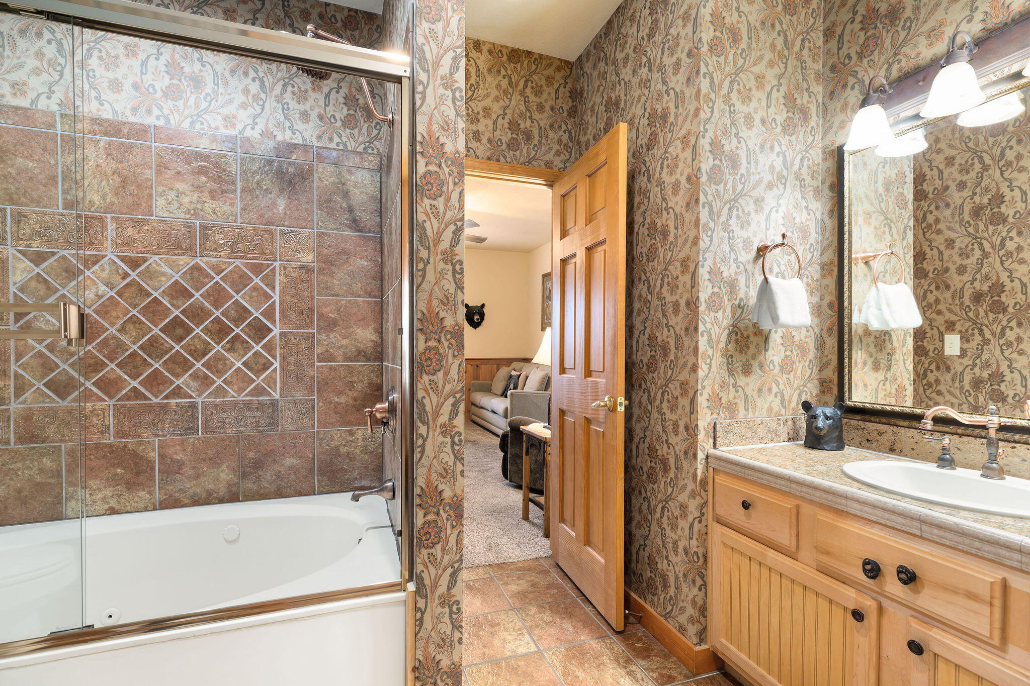 266 Oakridge Road, Unit 2 Branson, MO 65616 - Photo 18 of 28 Bathroom