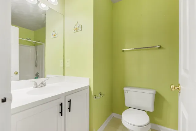 $270,000 | 5170 Hickory Hollow Parkway, Unit 220, Antioch, TN 37013