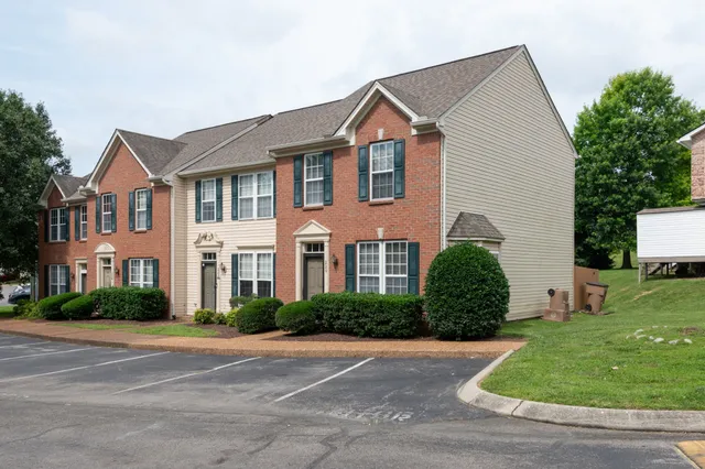 $270,000 | 5170 Hickory Hollow Parkway, Unit 220, Antioch, TN 37013