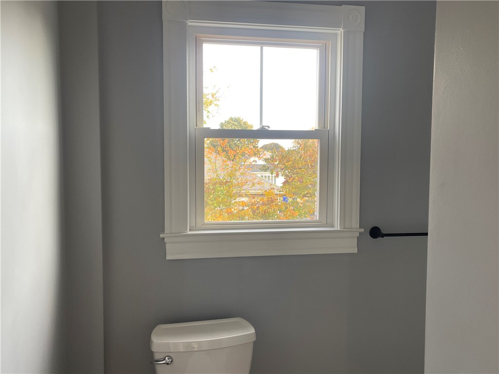 106 Crescent Road Pawtucket, RI 02861 - Photo 29 of 49