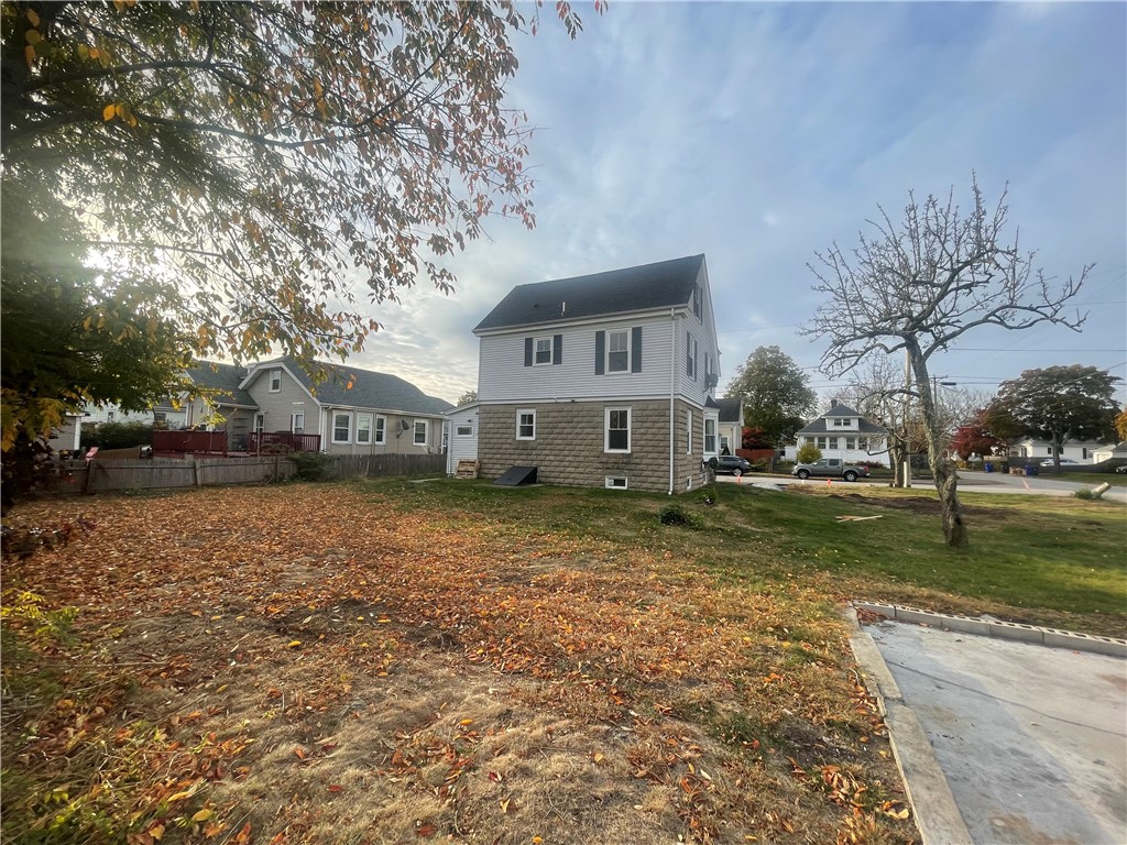 106 Crescent Road Pawtucket, RI 02861 - Photo 47 of 49