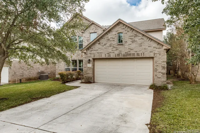 $3,100 | 19619 Flair Oak, San Antonio, TX 78258
