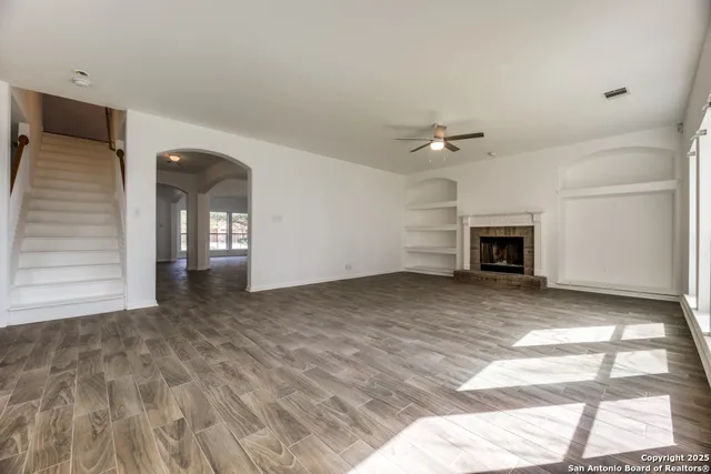 $3,100 | 19619 Flair Oak, San Antonio, TX 78258