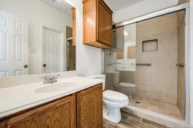 $3,100 | 19619 Flair Oak, San Antonio, TX 78258