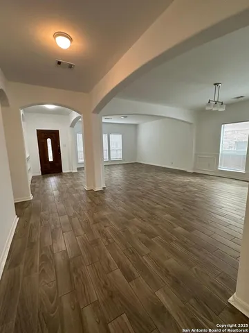 $3,100 | 19619 Flair Oak, San Antonio, TX 78258