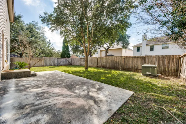 $3,100 | 19619 Flair Oak, San Antonio, TX 78258