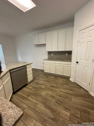 $3,100 | 19619 Flair Oak, San Antonio, TX 78258