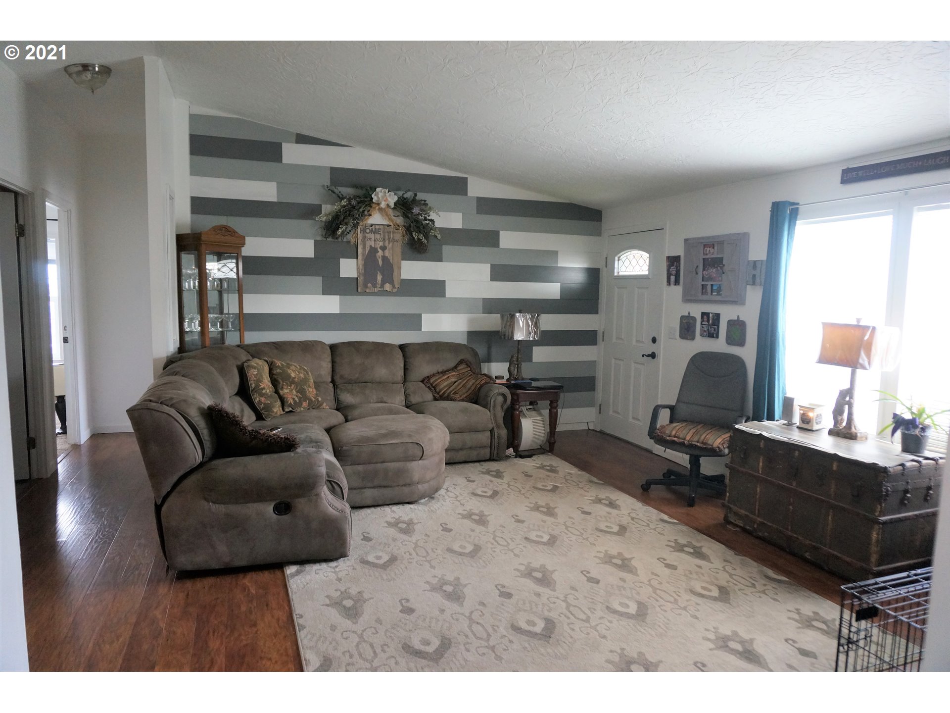 5147 Springfield Court North Keizer, OR 97303 - Photo 5 of 26 Gallery Image 5