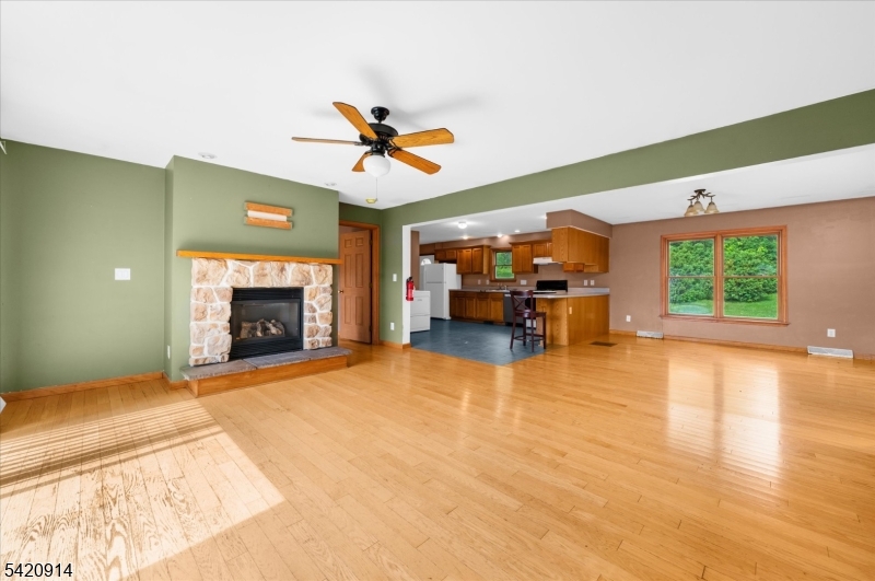 441 Pittstown Road Pittstown, NJ 08867 - Photo 14 of 48