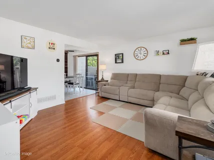 $250,000 | 1042 Schoolgate Road, New Lenox, IL 60451