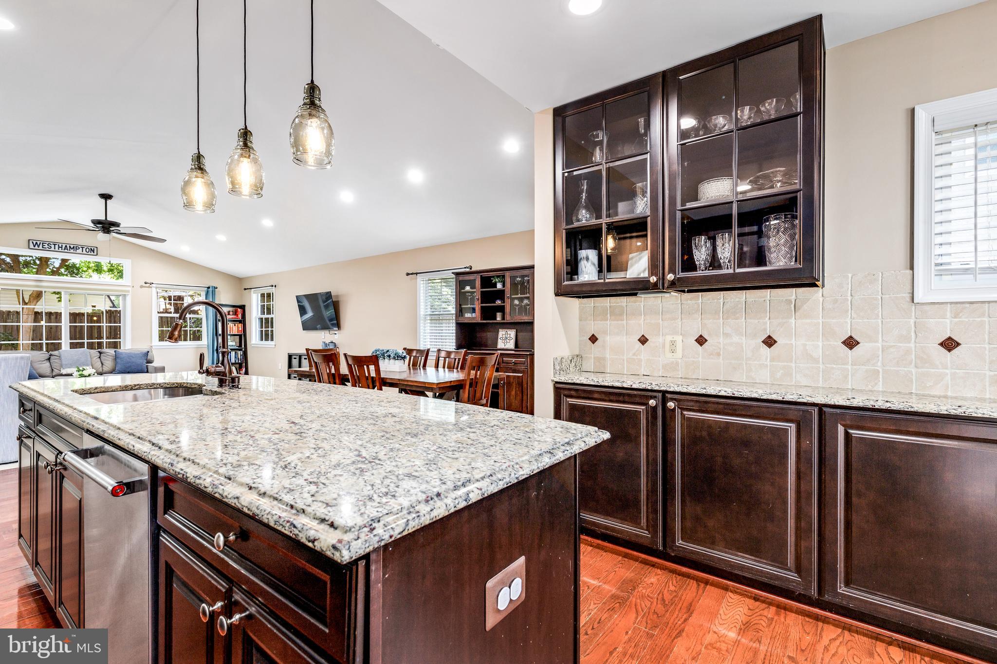 6619 Cavalier Drive Alexandria, VA 22307 - Photo 15 of 39