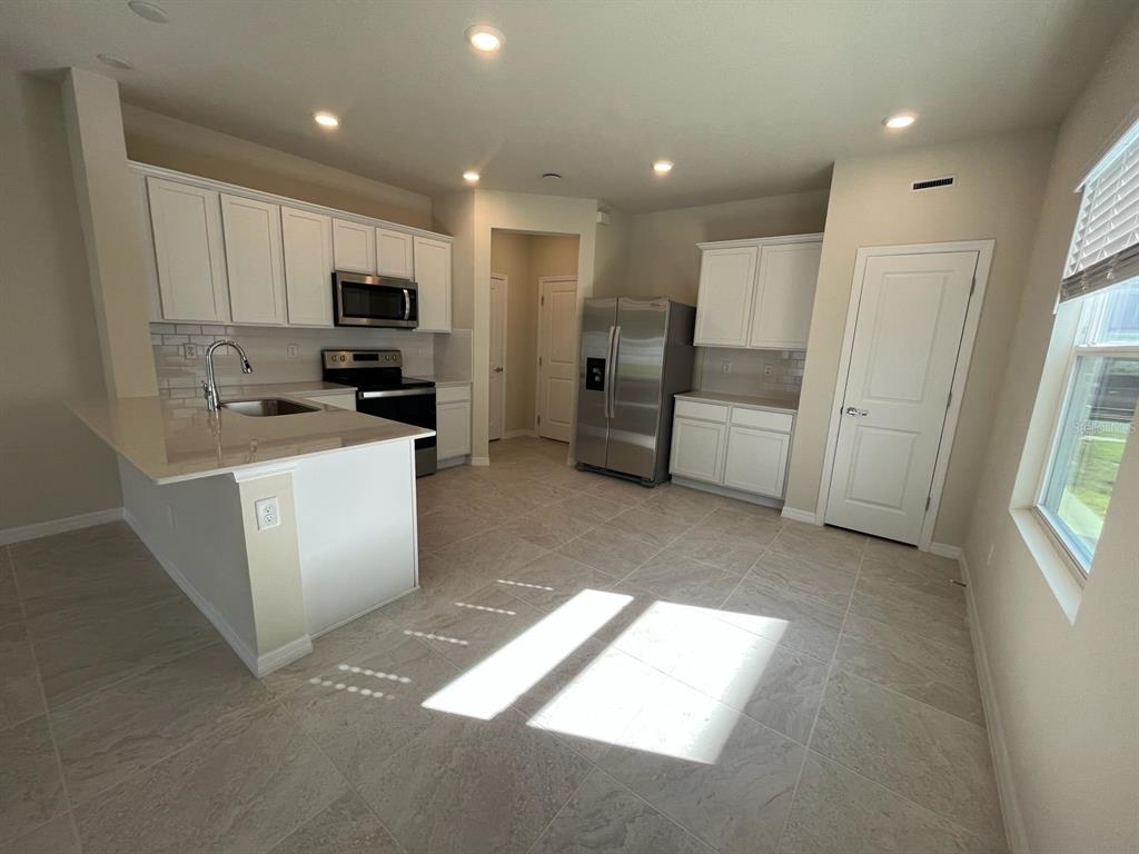 4563 Cypress Cay Way Kissimmee, FL 34746 - Photo 2 of 18